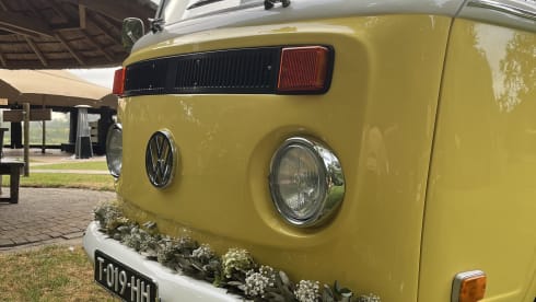 John Lemon – 5p Volkswagen bus from 1984