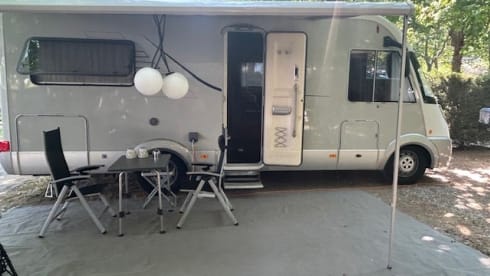 Knaus Sunliner integrated 4p automatic 
