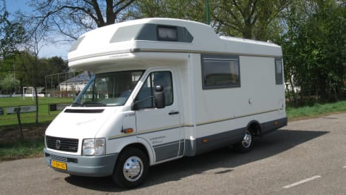 5p Volkswagen alcove from 2003