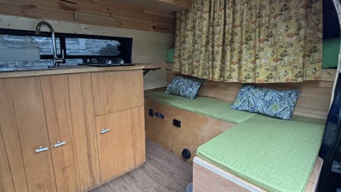 Mazie – 🚐 Adventure-Ready Campervan | Cozy, Fully Equipped & Pet-Friendly! 🏕️