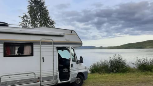 Cozy spacious family camper (5p)