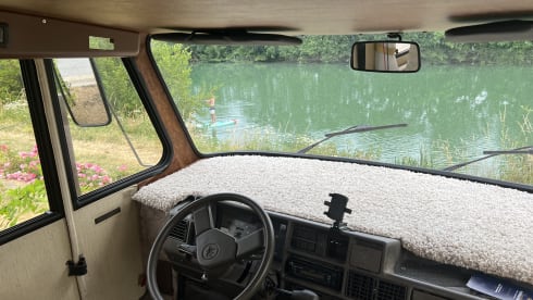 Lucky 88 – Panaromic view, spatious Hymer fully equiped