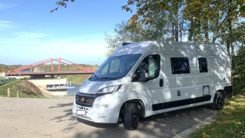 2p Fiat bus from 2018