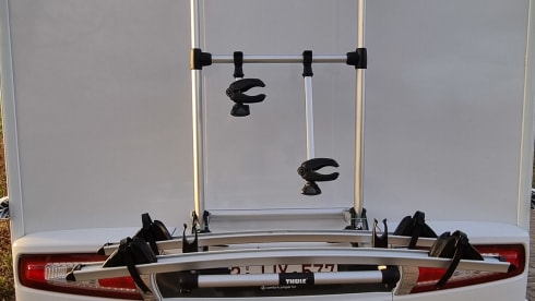 2026 NIEUW! – 🚐 LMC Splinternieuwe ruime half-integraal voor 4 personen