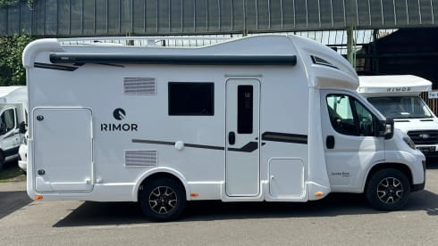 Nr. 39 – Rimor Super Brig 87, viel Komfort mit Standklima etc.