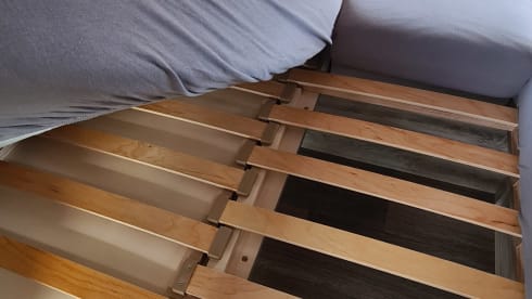 Bigfoot – Campervan, Bravia 636 Swan