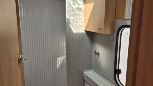 Olijfje – Ruime, gezellige en complete camper