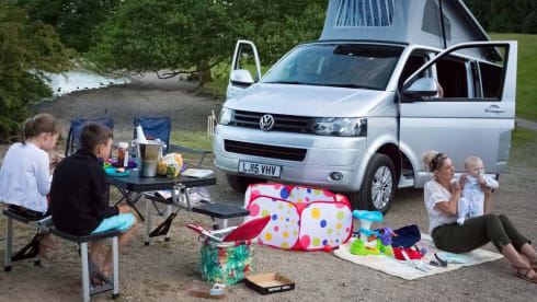 Silver VW Camper – Luxury VW Camper Lake Windermere