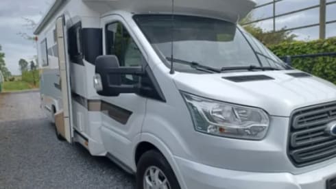 luxe – 3p Benimar semi-integrated from 2021 170 hp automatic