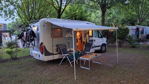 3p Knaus semi-integrated from 2006