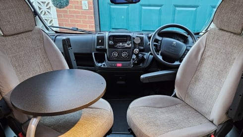 R Mobey – Cavernous motorhome for couples. Luxury living for adventure's 