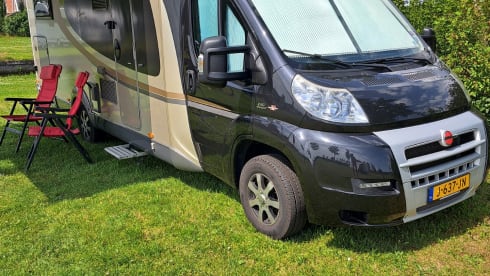 Burstner Nexxo, very spacious and very complete