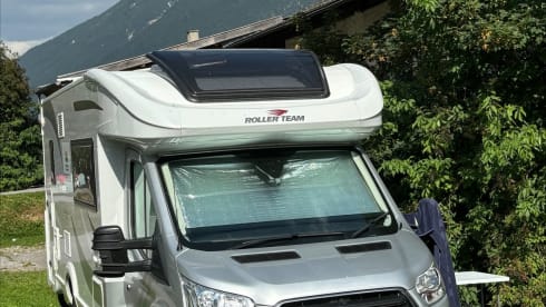 elena – 4 berth prestige motorhome