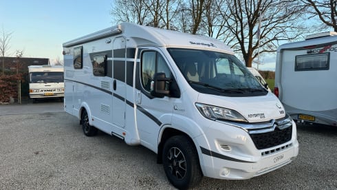 3p Adria Mobil semi-intégrée depuis 2011