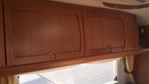 Moncayo – Fiat Ducato beautiful spacious 4 person family camper
