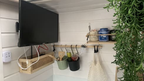 Nujay – 4 berth Peugeot campervan from 2016