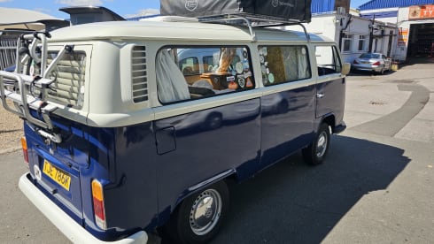 Daniel the Camper Van – Classic VW Bay Camper