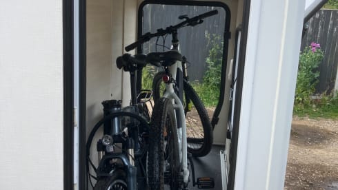 Bumble –  4 Berth Ford Chausson Welcome 