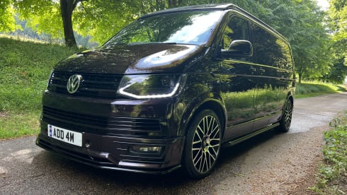 ADDAM – 4 berth Volkswagen bus from 2016