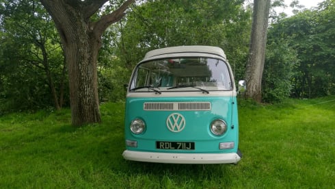 Mary – Classic VW Bay Camper - T2 - 1970