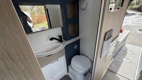 Meteor – 2-persoons campervan, andere modellen vanaf 2026