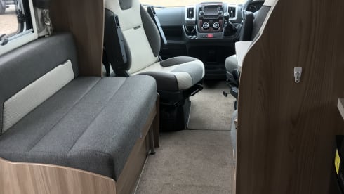 Bessy  – "Bessy" 4 Berth Bessacarr  Family Motorhome 