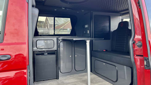 VW T6 Transporter Pop-Top Campervan