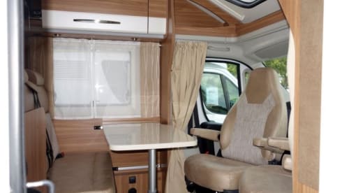 Compact Carado T135 BJ 2022/2023