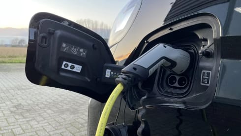 Wanderwatt #1 – 4p Elektrische Vivaro-E Buscamper uit 2022