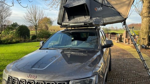Trailhawk – 2p Other rooftop from 2018