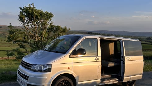 Luxury Clean VW Transporter For hire 