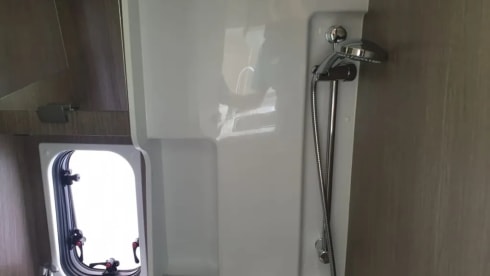 C20 – 2-Personen-Chausson-Bus ab 2021