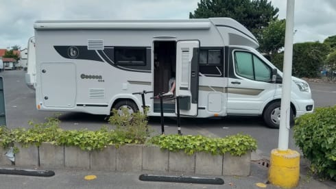 cocoon 444 – 5p Benimar semi-integrated uit 2025
