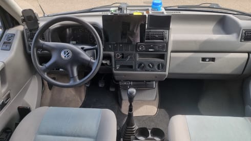 Carloz – * VW California Westfalia - Full option Campervan *