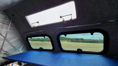 Blue Belle – Land Rover Camper for Family Camping