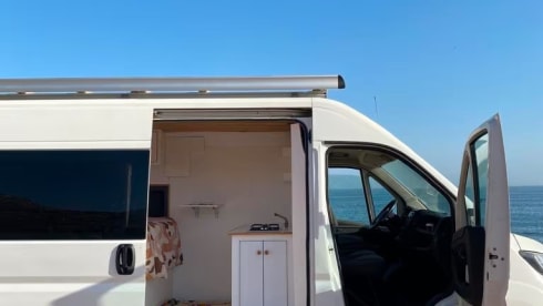 The sunchaser – Peugeot boxer 2018 OFF-GRID