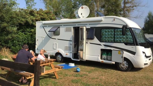 Odette – Luxury Family camper 5 p