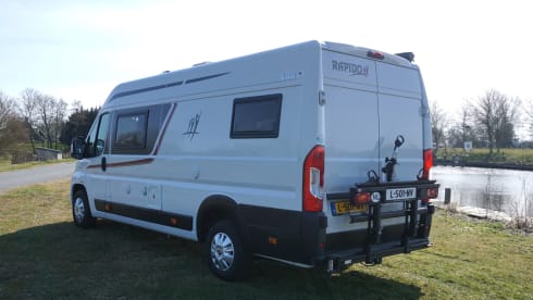 2p Rapido V68 Buscamper (2020) Length beds & Comfort