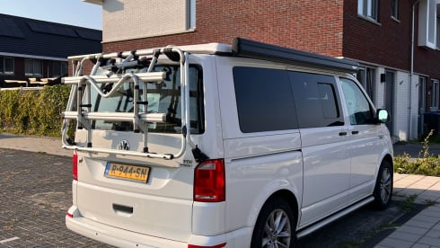 4p Volkswagen bus uit 2016