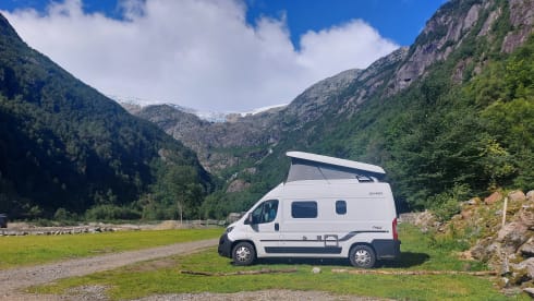 4p Hymer bus from 2019