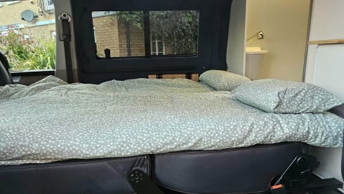 Explorer VW T6 Campervan ~ 4 berth ~ WET Room ~ AUTO