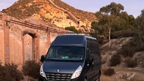 Mosi – Luxury off-grid camper for 2p, automatic and kitchen with quooker
