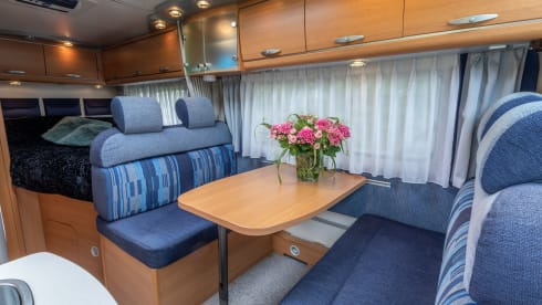Sunny Boy – 4 P Knaus Sun TI camper, large bed, 2 x air conditioning - Nijmegen region