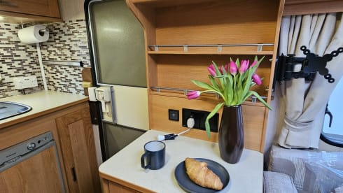 FARAH – 2 berth Peugeot bus from 2009