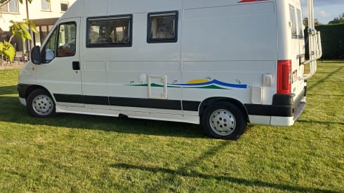 Trigano – Neat Trigano bus camper 3 pers.