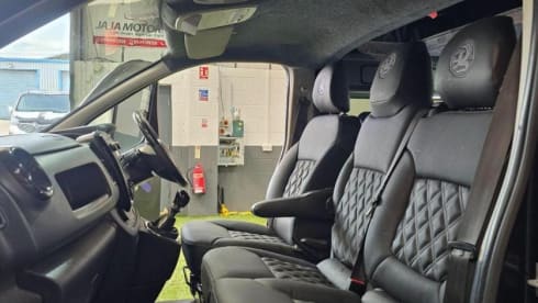 Andys camper – Campervan Vauxhall Vivaro a 4 posti letto del 2019