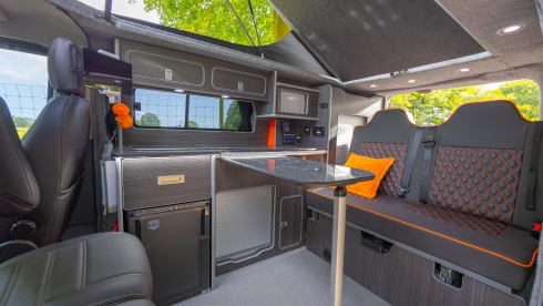 Hulduheim – 4 berth Camper with heating, pop top, awning and wifi