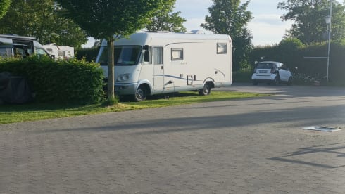 Hymie – Camping-car Hymer 4 places intégré depuis 2007