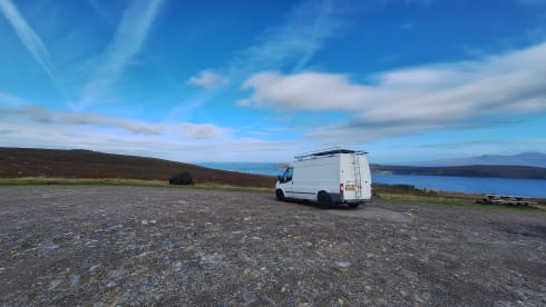Freddie – 2-seater Ford bus from 2013