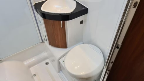 Holly - Rijd het avontuur tegemoet! – Very luxurious and fine Hobby (2018) for two people